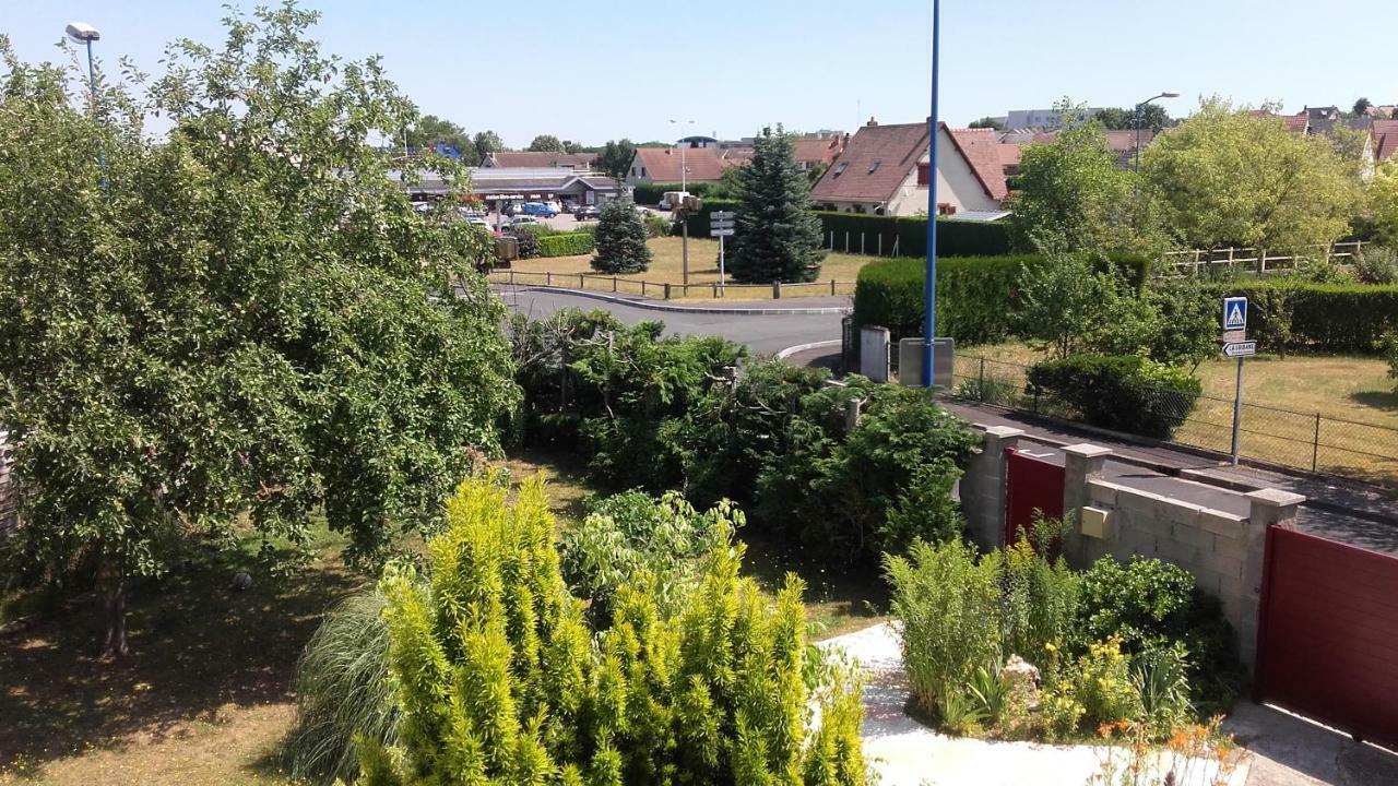 Chambres Du Jardin Fleuri Saint-Aubin-lès-Elbeuf Zewnętrze zdjęcie